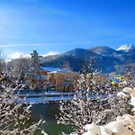 Διαμέρισμα Wolke, Mit Balkon Am Fluss, Zentrum, Parkplatz