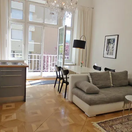 Wolke, Apartment Mit Balkon Am Fluss, Top-Lage Apartment *