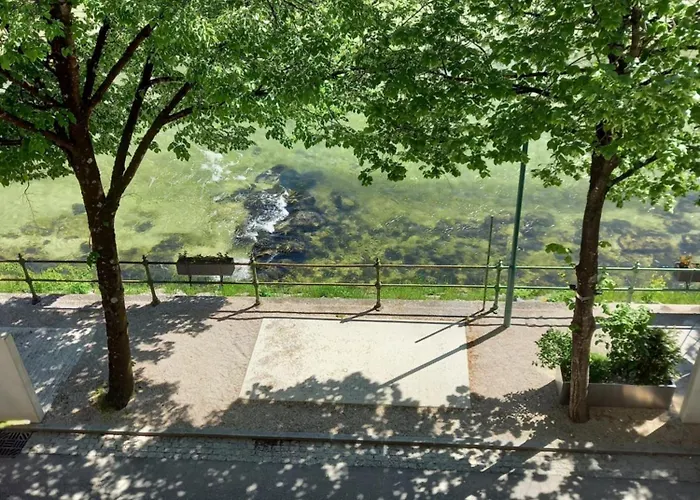 Wolke, Mit Balkon Am Fluss, Zentrum, Parkplatz アパート