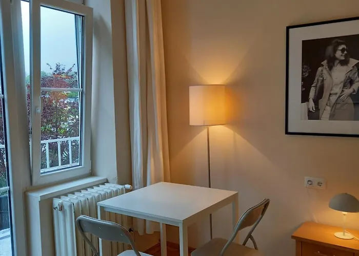 Wolke, Mit Balkon Am Fluss, Zentrum, Parkplatz Bad Ischl