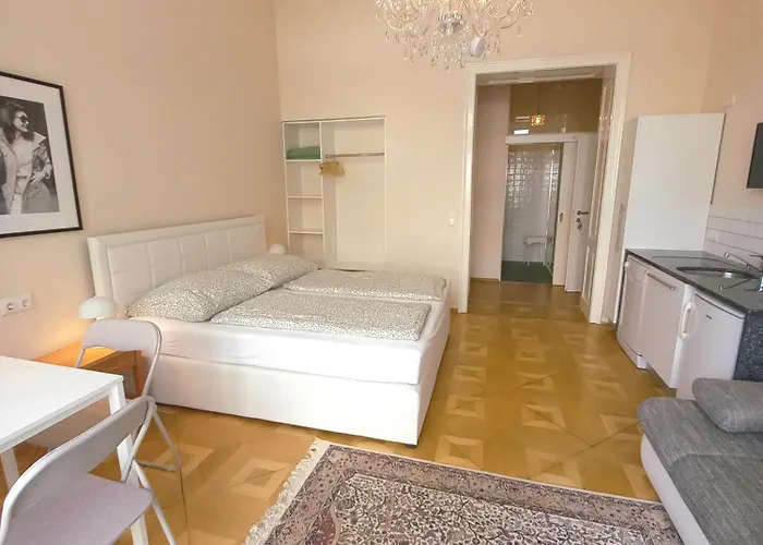 Wolke, Mit Balkon Am Fluss, Zentrum, Parkplatz *