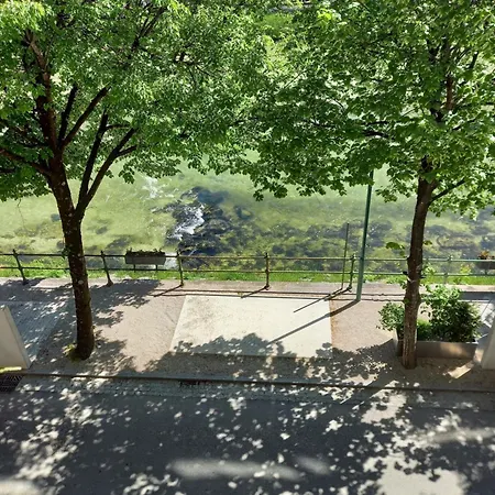 Wolke, Mit Balkon Am Fluss, Zentrum, Parkplatz Apartamento